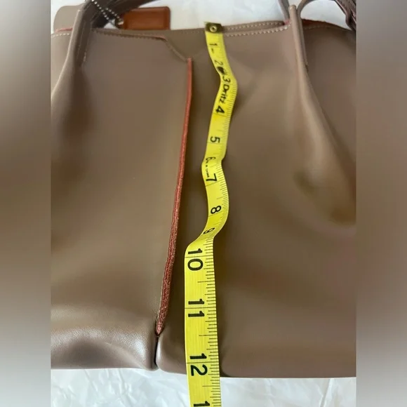 NWOTS Leather Tote Bag NWOTS - Picture 12 of 16